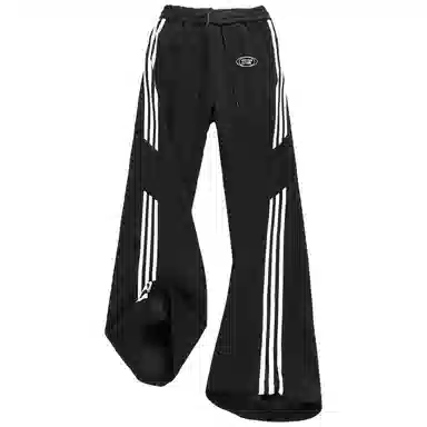 NINETEEN AUTUMN logo