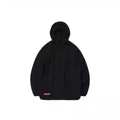 THE MUSEUM VISITOR PUNCHING POINT NYLON