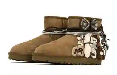 UGG CLASSIC MINI