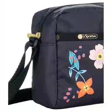 LeSportsac