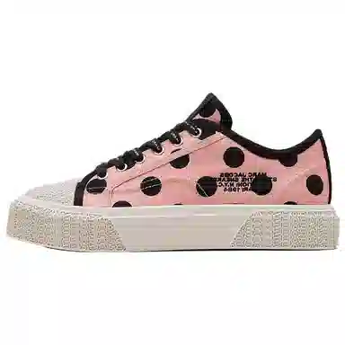 MARC JACOBS