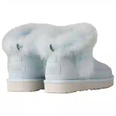 UGG Classic Novelty