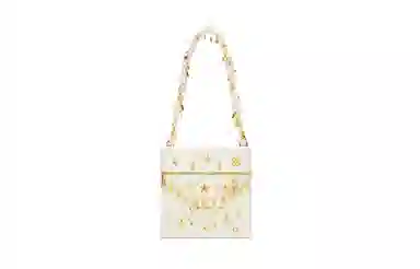 CHANEL 18*9*11cm