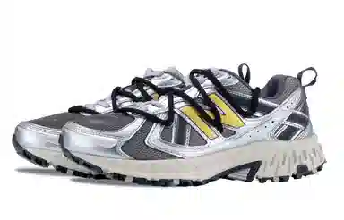 New Balance NB 410 V5 Gold Runner