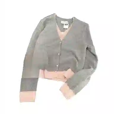 v
