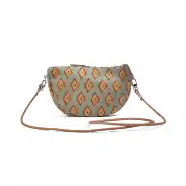 雅诗兰黛【定制化妆包】伊朵 格熊森韵 甜美 清新 可爱 公主风  萌趣 约会  通勤 复古凌格帆布收纳包 便携