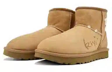 UGG CLASSIC MINI