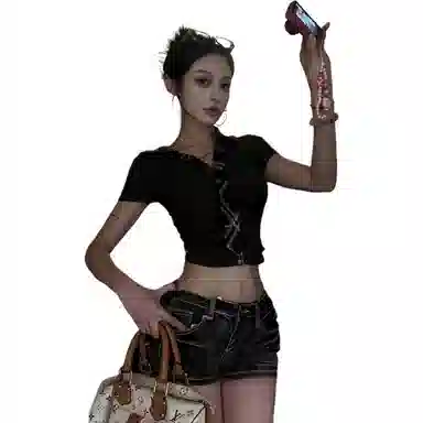 MUCCHIC T
