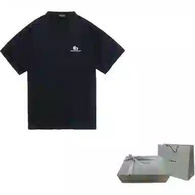 Balenciaga SS22 T