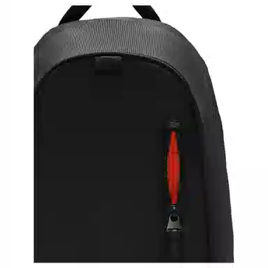 Nike Sportswear Commute