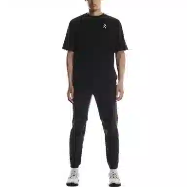 On Club T Graphic logoT