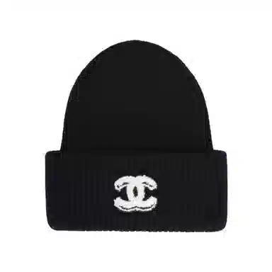 CHANEL -