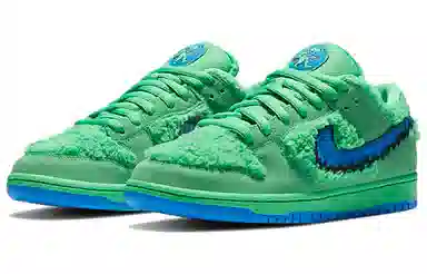Nike Dunk SB Green Bear