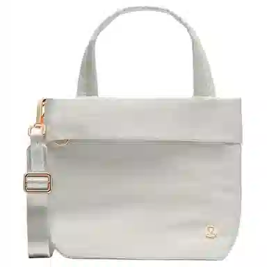 lululemon On My Level 5L Ivory