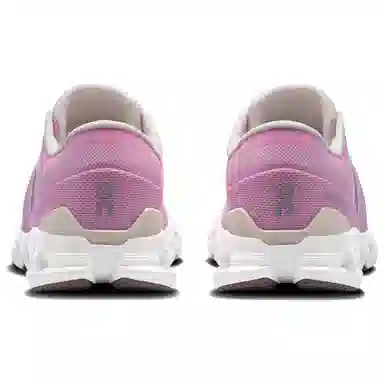 On Cloud X4 Pink