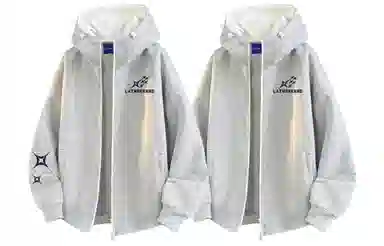 LA'T.WEEKEND 360g Logo