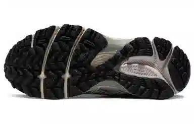 Asics 8