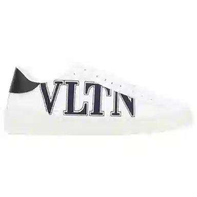 Valentino Rockstud