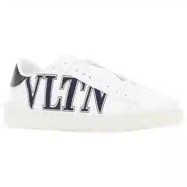 Valentino Rockstud