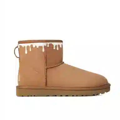 UGG CLASSIC MINI