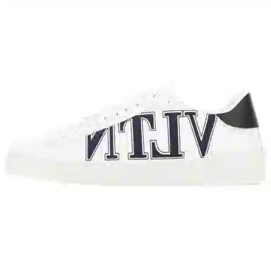 Valentino Rockstud