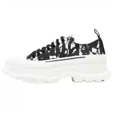 Alexander McQueen Tread Slick