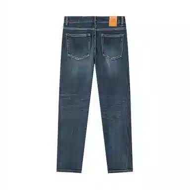 Lee Cooper