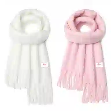 【文艺出片】 浪莎 超有氛围感加厚纯色马海毛围脖百搭流苏设计保暖披肩 心动礼盒装 聚酯纤维 绒线围巾 男女同款情侣款