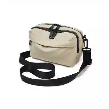 老人头 时尚潮流简约轻便出行单肩休闲百搭通勤包  人造革 斜挎包 常规 男女同款情侣款 黑色/米白色/深灰色