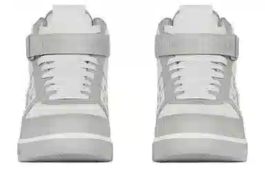 GIVENCHY G4