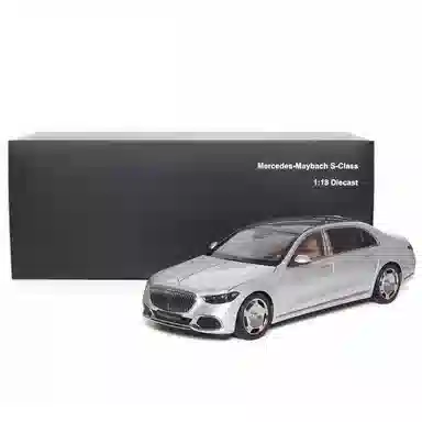 Almost Real 118 S 2021 1008