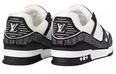 LOUIS VUITTON Trainer Black White