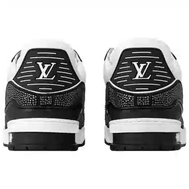 LOUIS VUITTON Trainer Black White