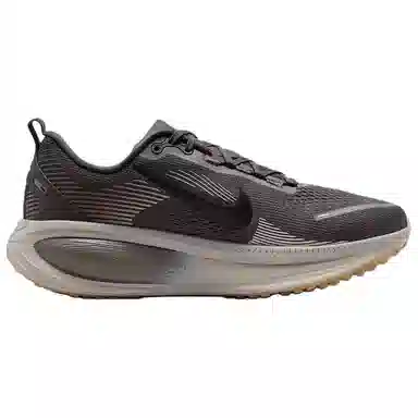 Nike Vomero 18 Brown