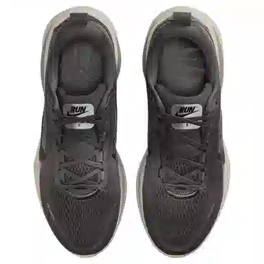 Nike Vomero 18 Brown