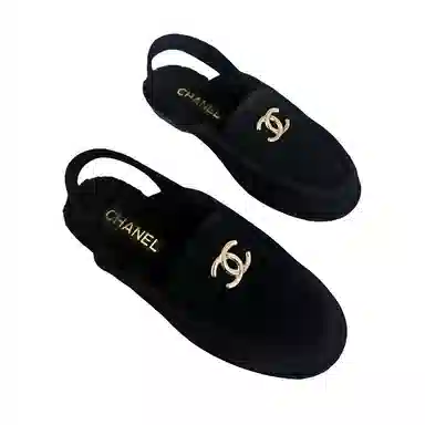CHANEL 25A Flat Loafers Black