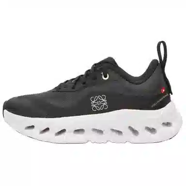 On x LOEWE Cloudtilt 2.0