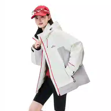 鸭鸭 新山系系列 户外运动轻量化高透湿透气防风雨防水防油污保暖耐磨连帽拼接撞色外套羽绒服 女款