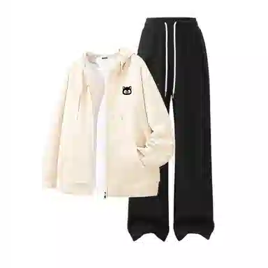 MINISO insoversizemm