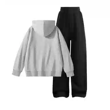 MINISO insoversizemm