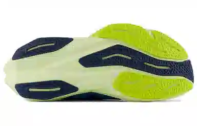 New Balance FuelCell Rebel V4