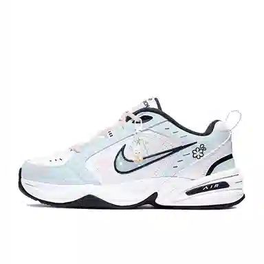 Nike Air Monarch 4