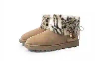 UGG CLASSIC MINI