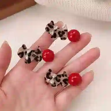 希铃 气质百搭高级感 豹纹红珠珠 亚克力 发夹 女款