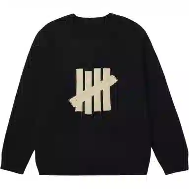 UNDEFEATED Large Logo Pullover Sweater