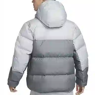 Nike Sportswear Storm-FIT Windrunner