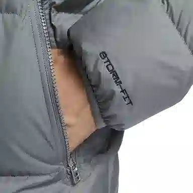 Nike Sportswear Storm-FIT Windrunner