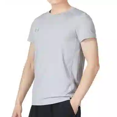 Under Armour T