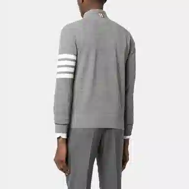 THOM BROWNE FW23 V