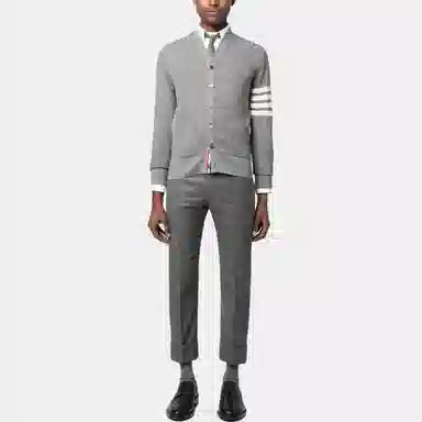 THOM BROWNE FW23 V